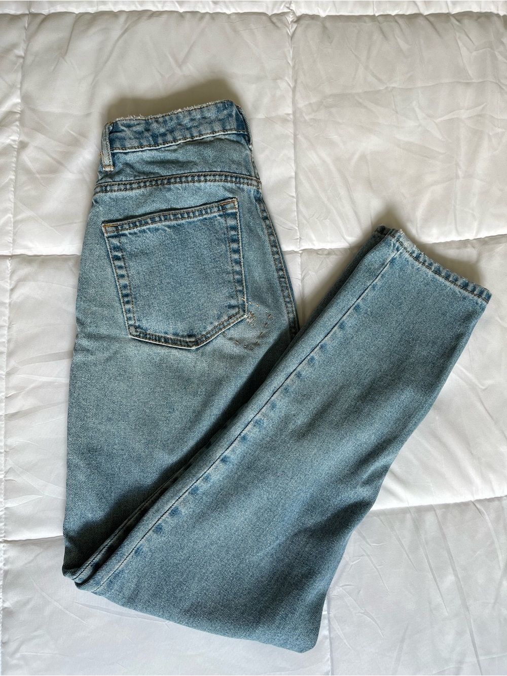 *Read Description* Women’s Zara Light Blue Patched Denim Mom Jeans  (26)